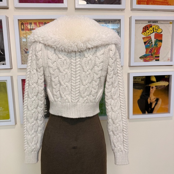 Cream Cable Knit Cropped Cardigan Faux Fur Collar - Picture 2 of 8